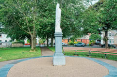 MARIAN STATUE ERECTED IN 1955 007