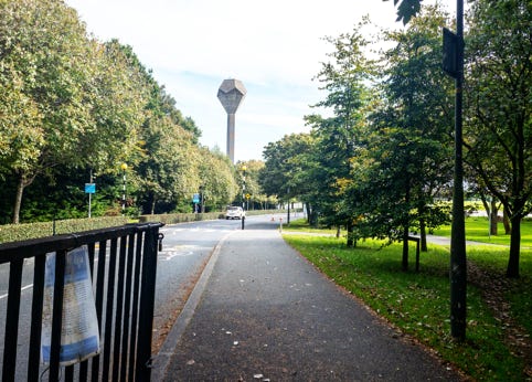 ROEBUCK ENTRANCE TO UCD CAMPUS 001