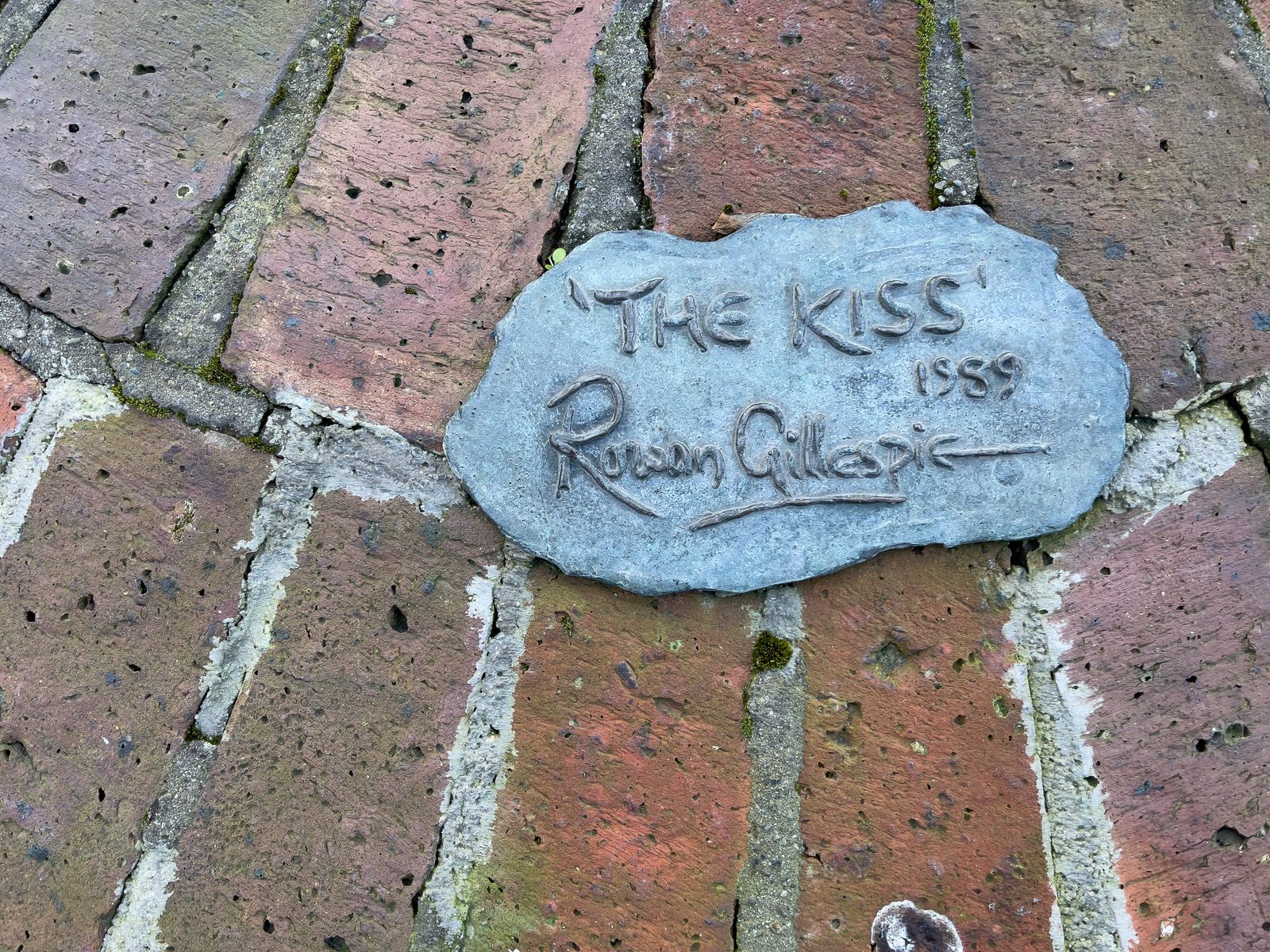 THE KISS BY ROWAN GILLESPIE IS A FAVOURITE OF MINE 005