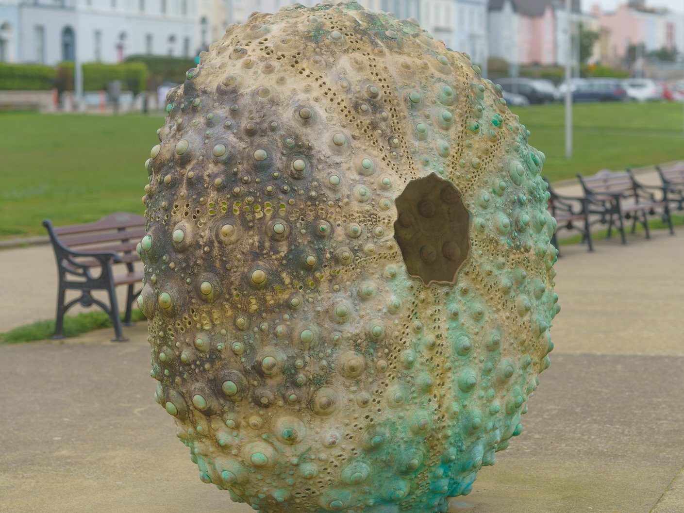 I REALLY LIKE THIS SCULPTURE BY RACHEL JOTNT [NEWTOWNSMITH IN SANDYCOVE] 004