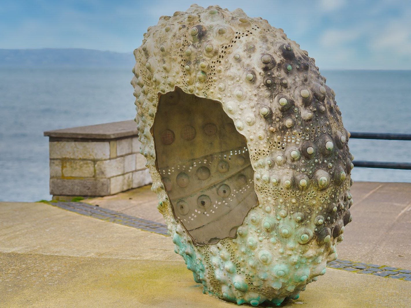 I REALLY LIKE THIS SCULPTURE BY RACHEL JOTNT [NEWTOWNSMITH IN SANDYCOVE] 005
