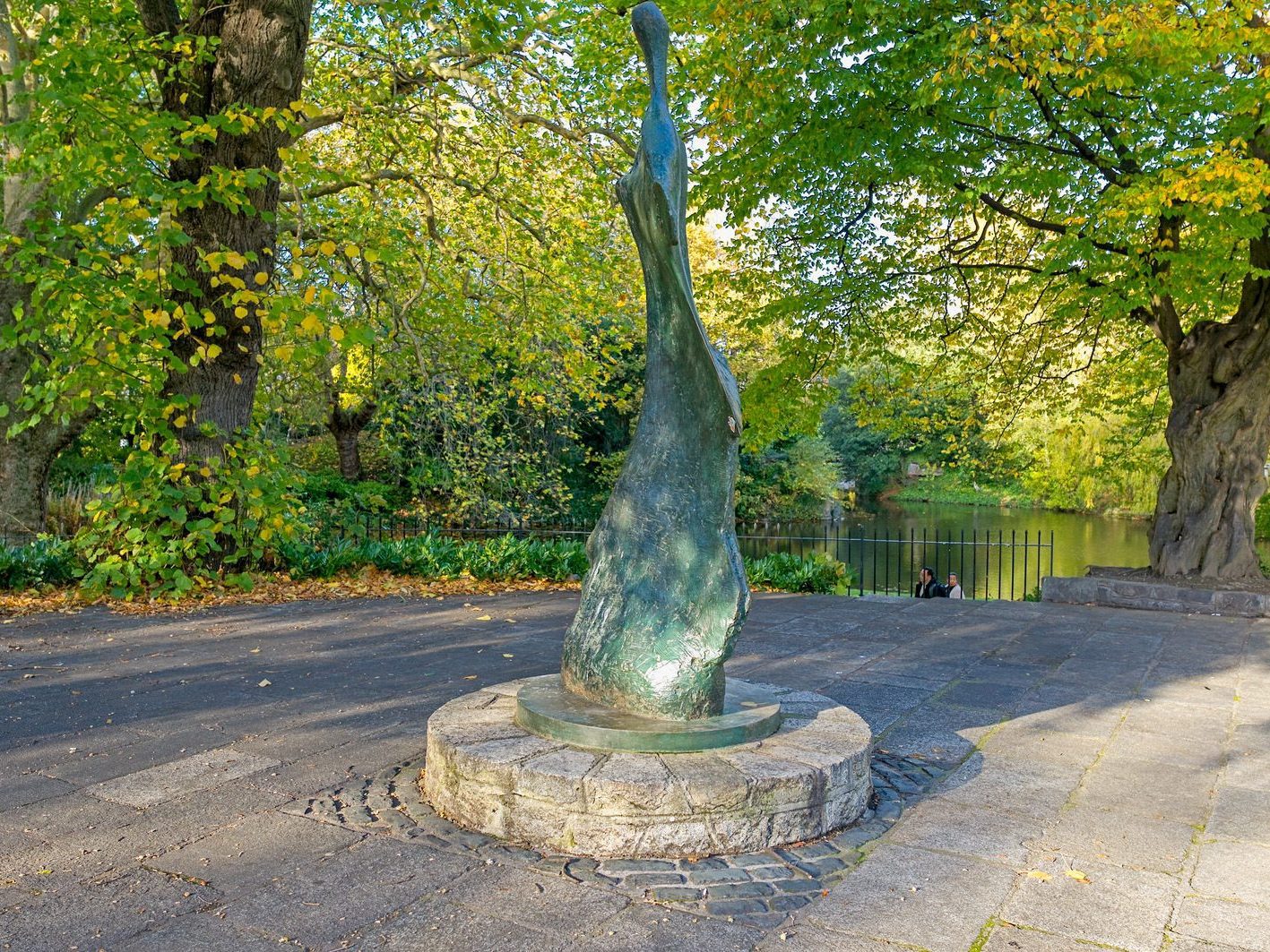 A SCULPTURE BY HENRY MOORE [THE W.B. YEATS MEMORIAL ON THE MOUNT IN ST STEPHEN'S GREEN IN DUBLIN] 005