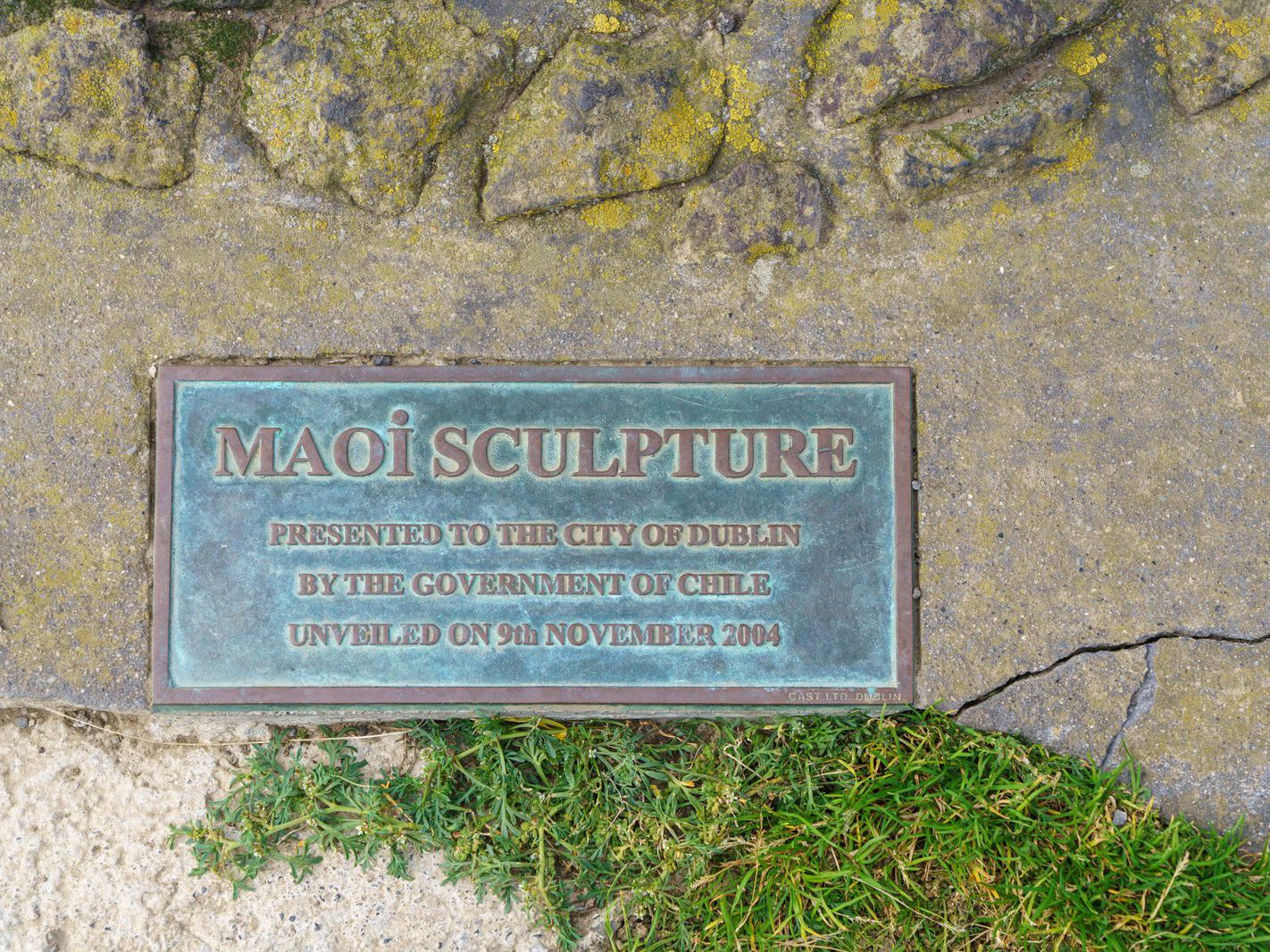 MAOI SCULPTURE IN CLONTARF [REPLICA OF ONE OF THE EASTER ISLAND STATUES]-244420-1