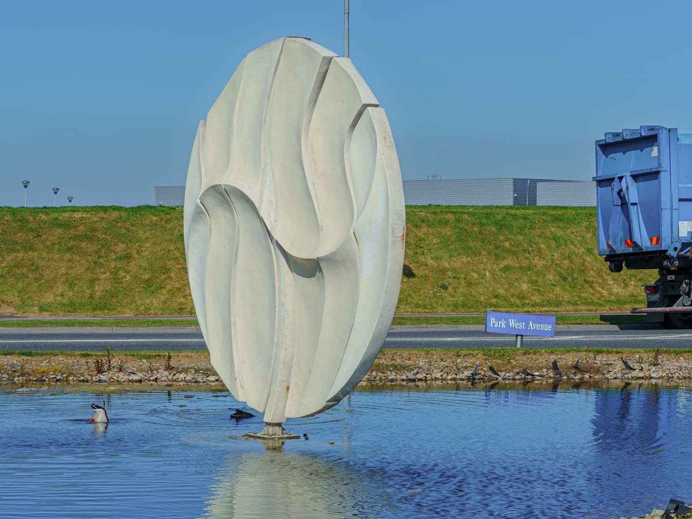 POISE IS A SCULPTURE BY ANGELA CONNER [PARK WEST BUSINESS PARK DUBLIN MAY 2017]-244097-1