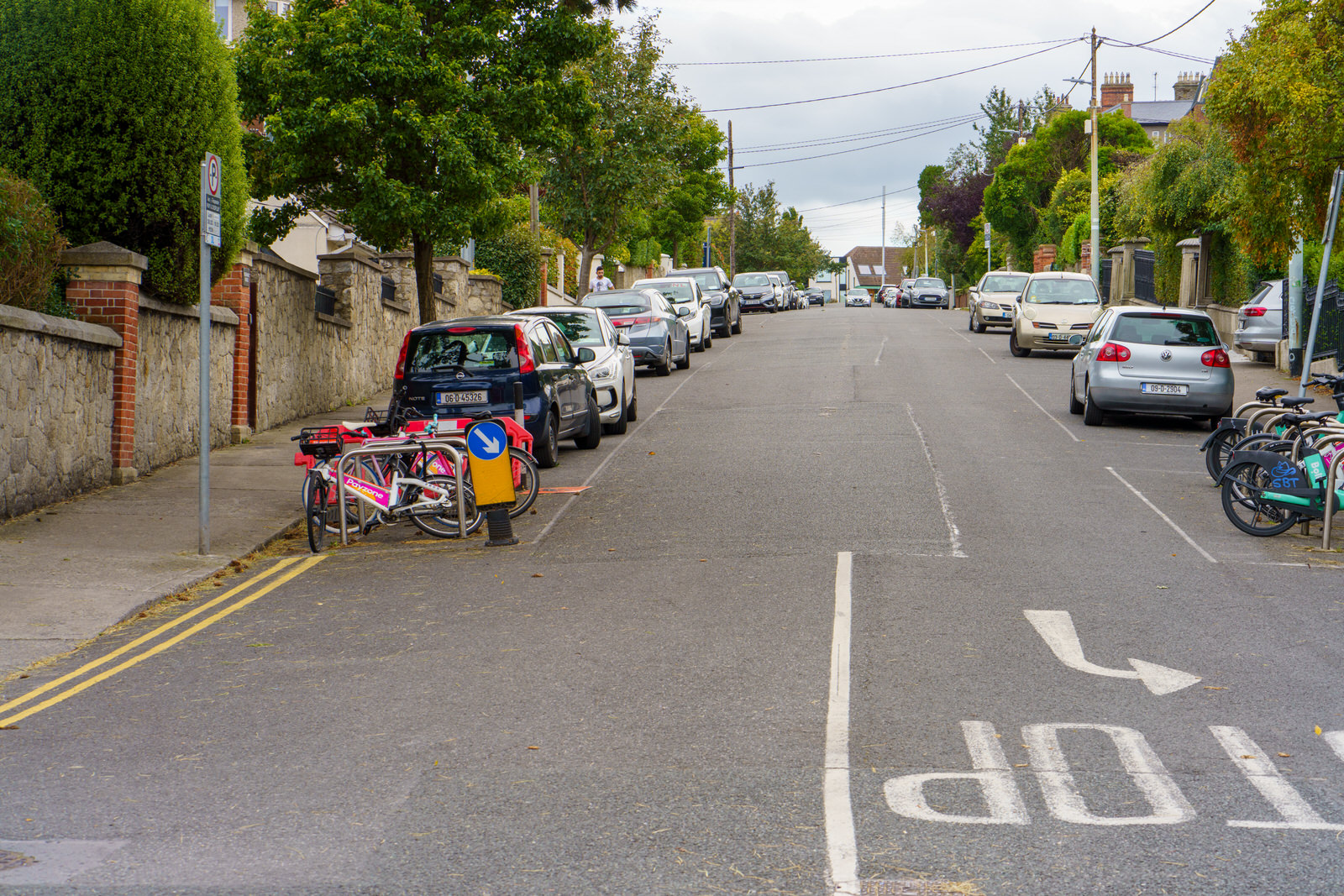 SEAPOINT AVENUE