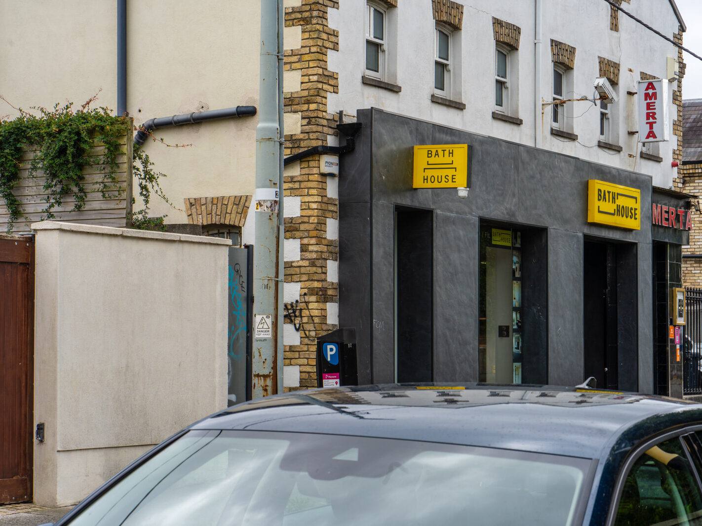 CLIFTON AVENUE [MONKSTOWN]-241573-1