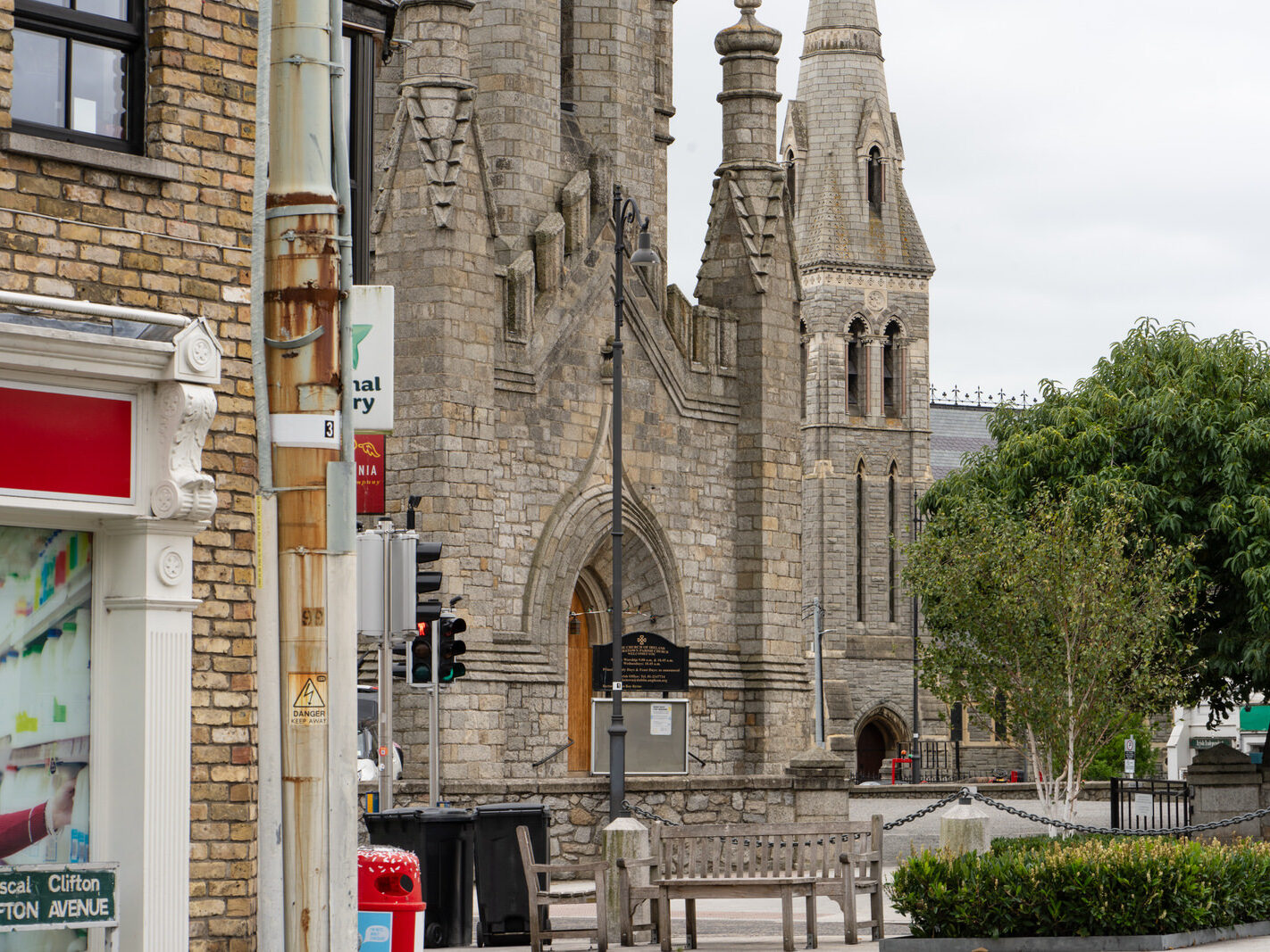 THERE ARE TWO CHURCHES IN MONKSTOWN [ST MARY'S AND MONKSTOWN PARISH CHURCH]-241576-1