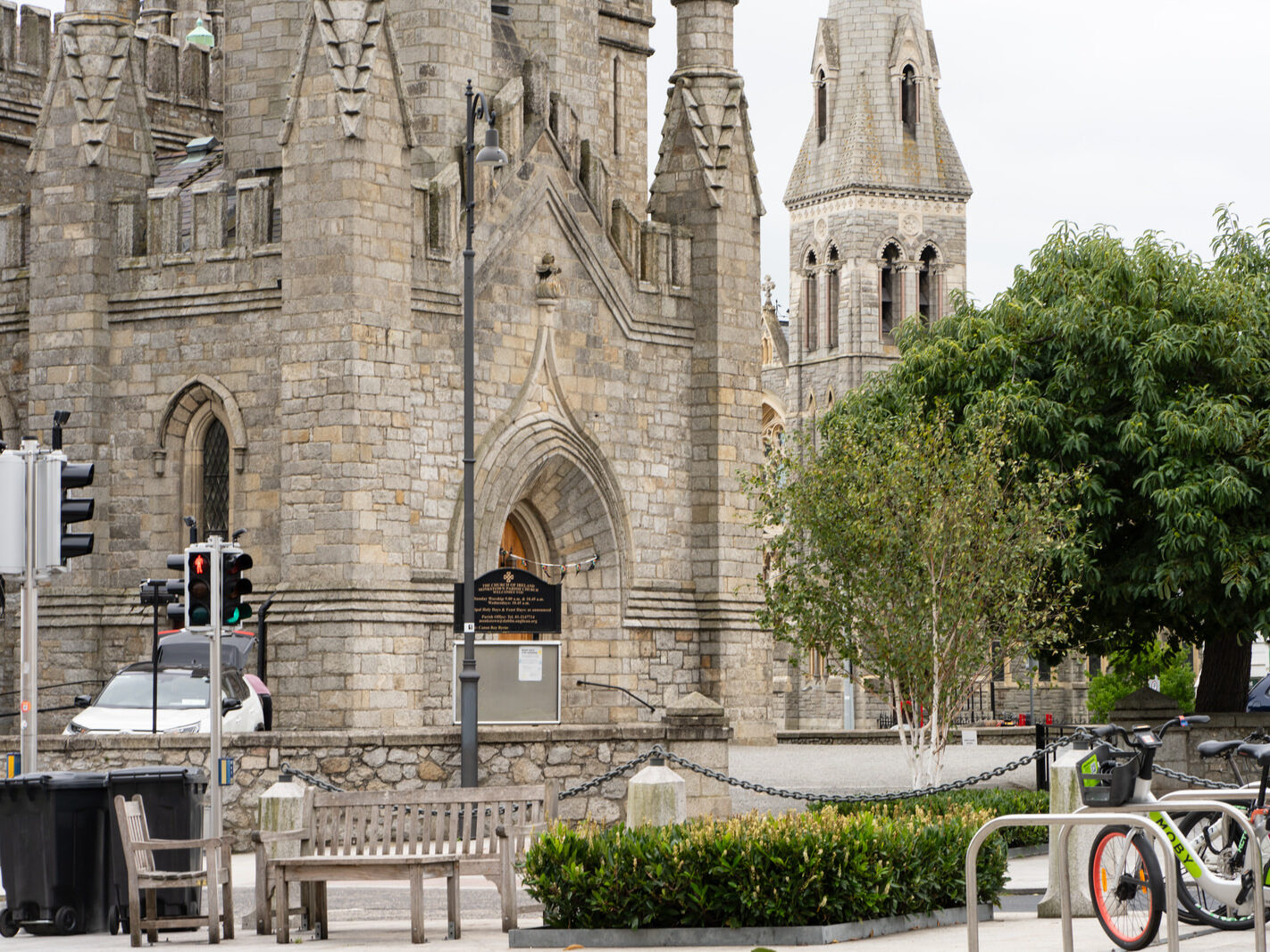 THERE ARE TWO CHURCHES IN MONKSTOWN [ST MARY'S AND MONKSTOWN PARISH CHURCH]-241578-1