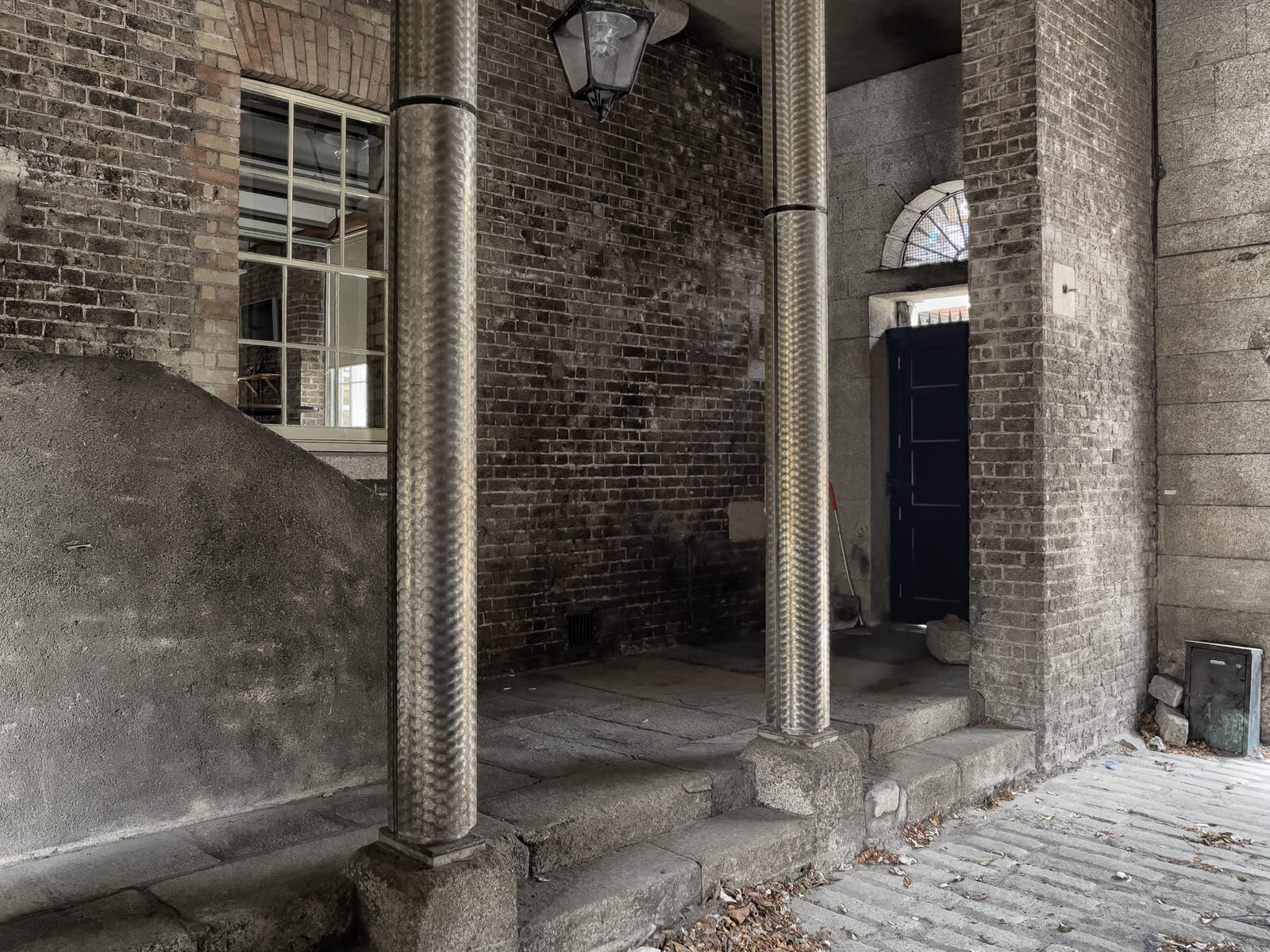 SHIP STREET GATE AREA INSIDE THE WALLS OF DUBLIN CASTLE [MUCH OF THIS STREET IS PARALLEL TO GREAT SHIP STREET]-243993-1