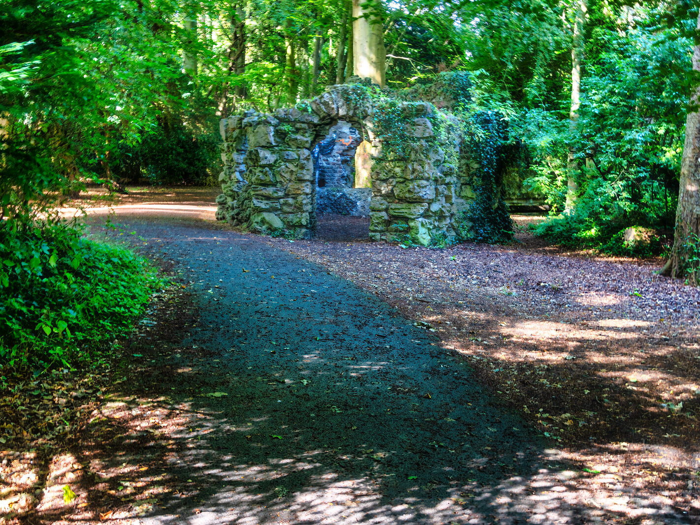 THE SHELL HOUSE [A OLD FOLLY AT BUSHY PARK]-243809-1