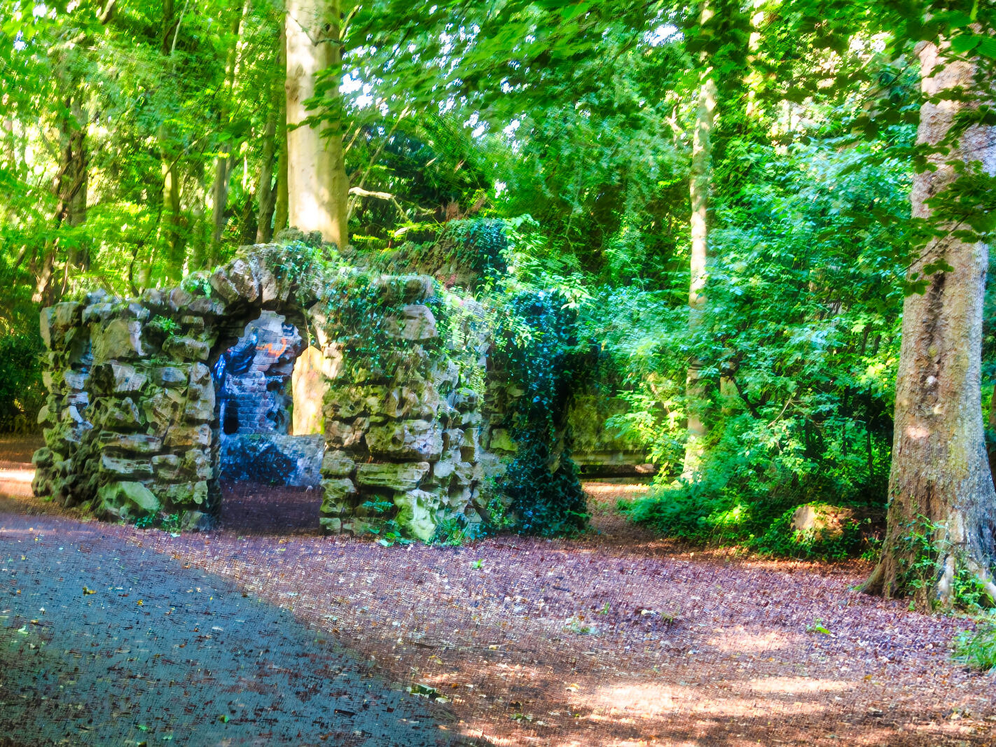 THE SHELL HOUSE [A OLD FOLLY AT BUSHY PARK]-243810-1