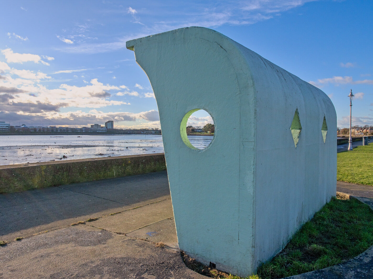 THE WIND SHELTERS AND THE BANDSTAND ALONG CLONTARF PROMENADE [REMAIN AS A TRIBUTE TO HERBERT SIMMS]-246822-1