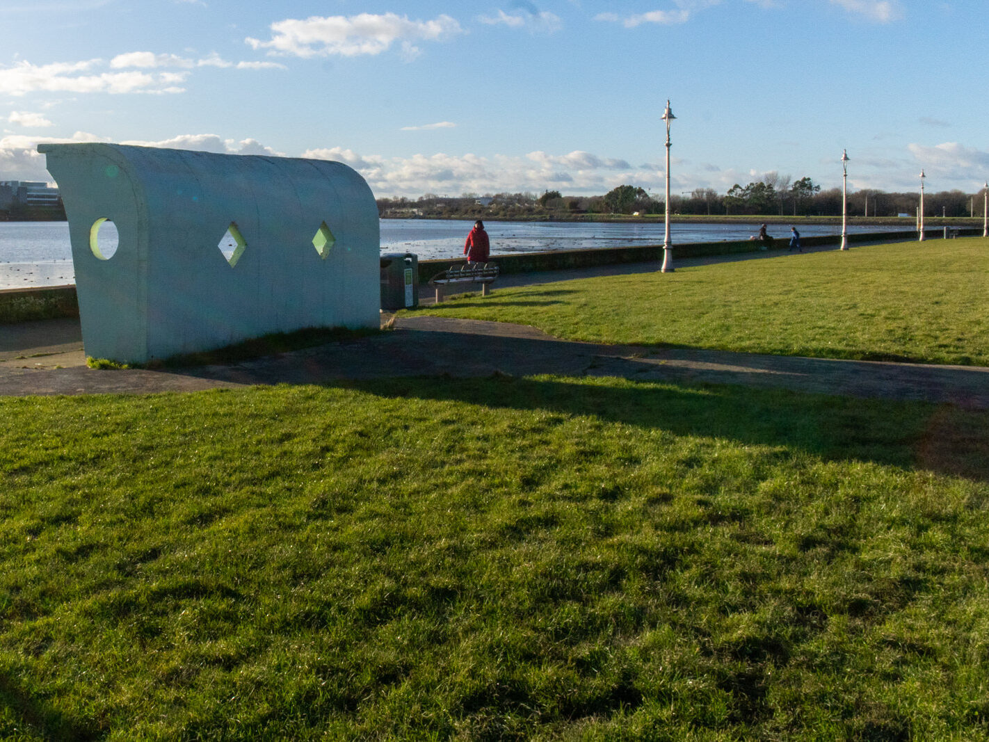 THE WIND SHELTERS AND THE BANDSTAND ALONG CLONTARF PROMENADE [REMAIN AS A TRIBUTE TO HERBERT SIMMS]-246830-1