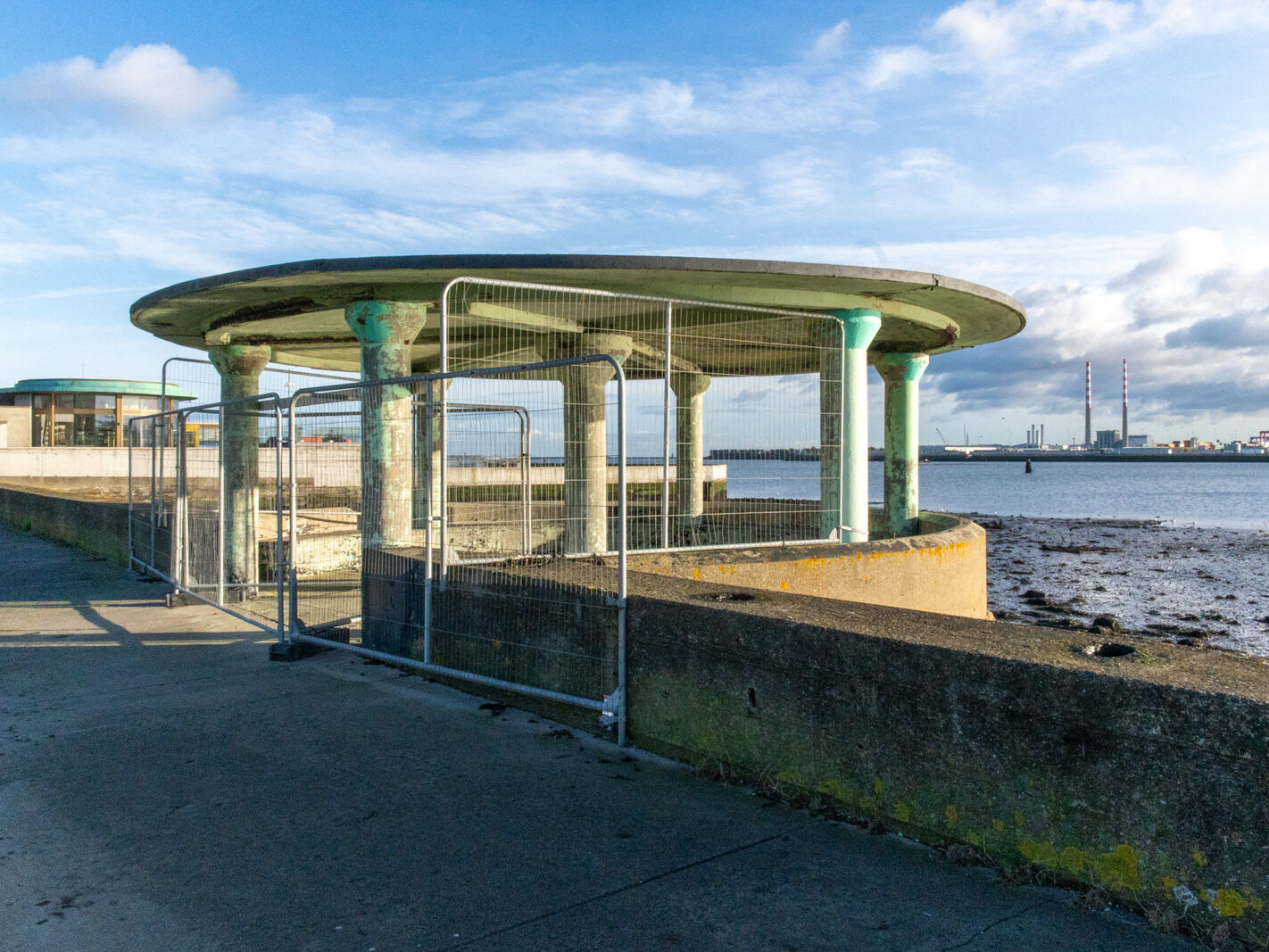 THE WIND SHELTERS AND THE BANDSTAND ALONG CLONTARF PROMENADE [REMAIN AS A TRIBUTE TO HERBERT SIMMS]-246837-1