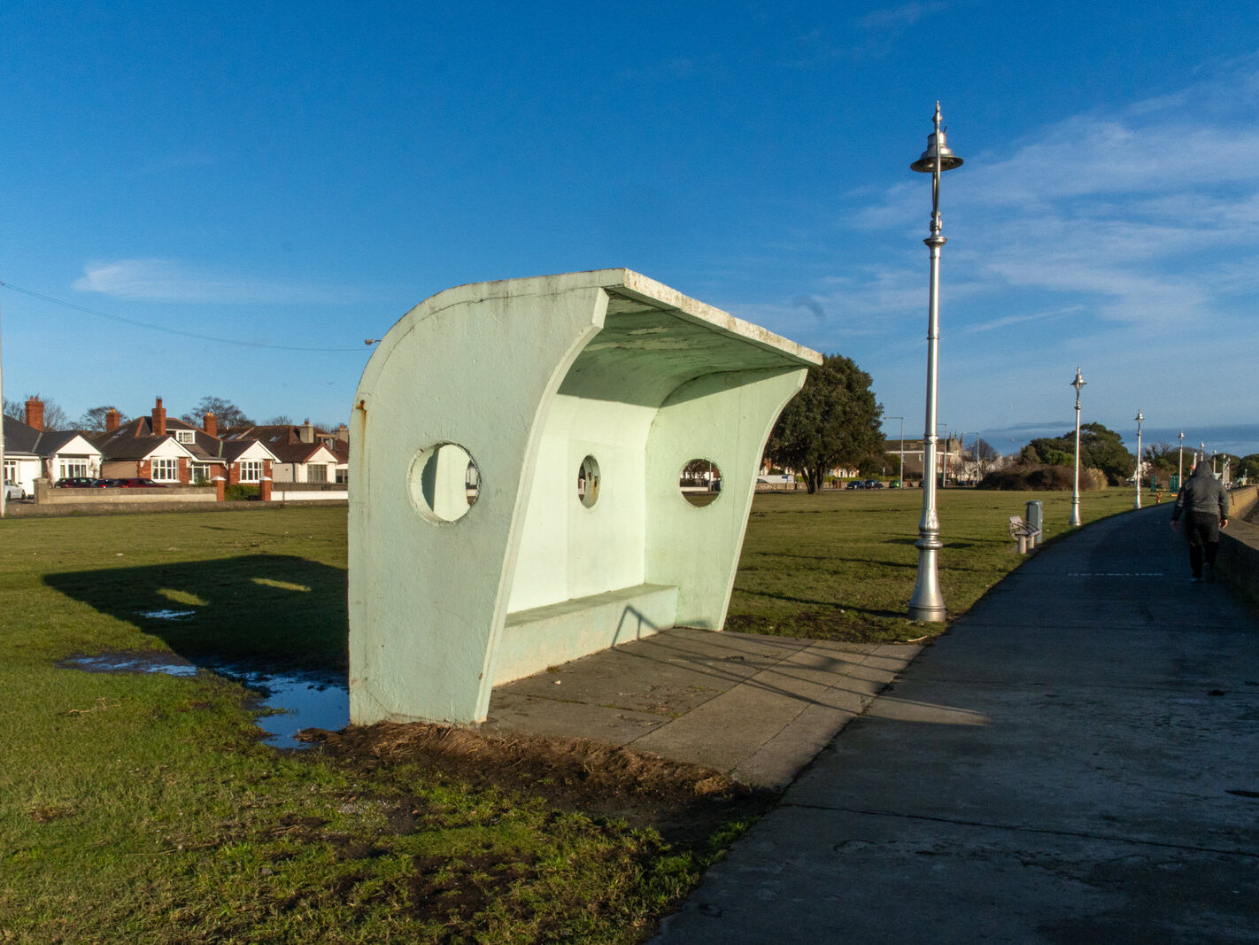 THE WIND SHELTERS AND THE BANDSTAND ALONG CLONTARF PROMENADE [REMAIN AS A TRIBUTE TO HERBERT SIMMS]-246839-1