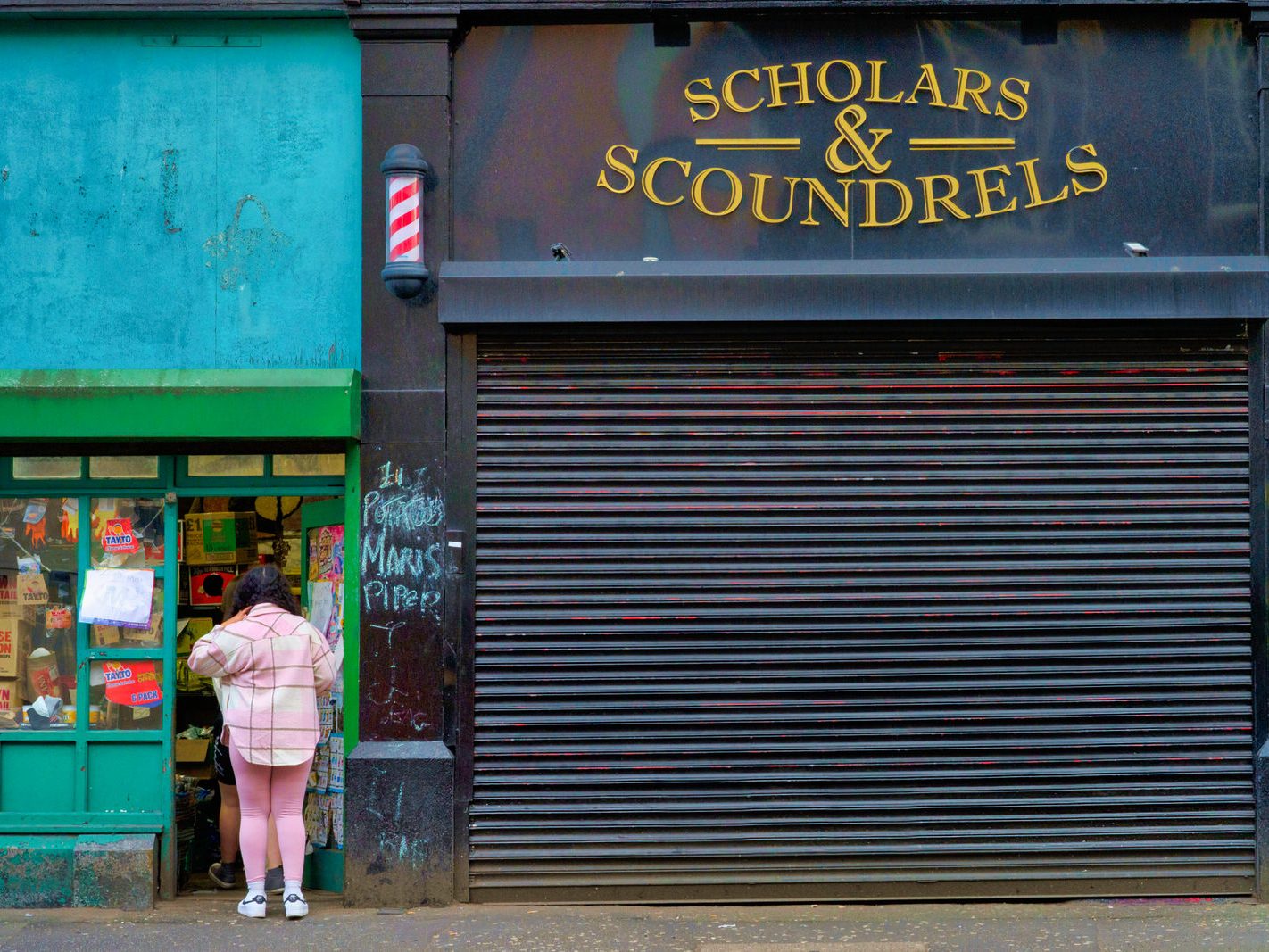 URBAN DEPRESSION AND SOME URBAN EXPRESSION ON DONEGALL STREET IN BELFAST 013