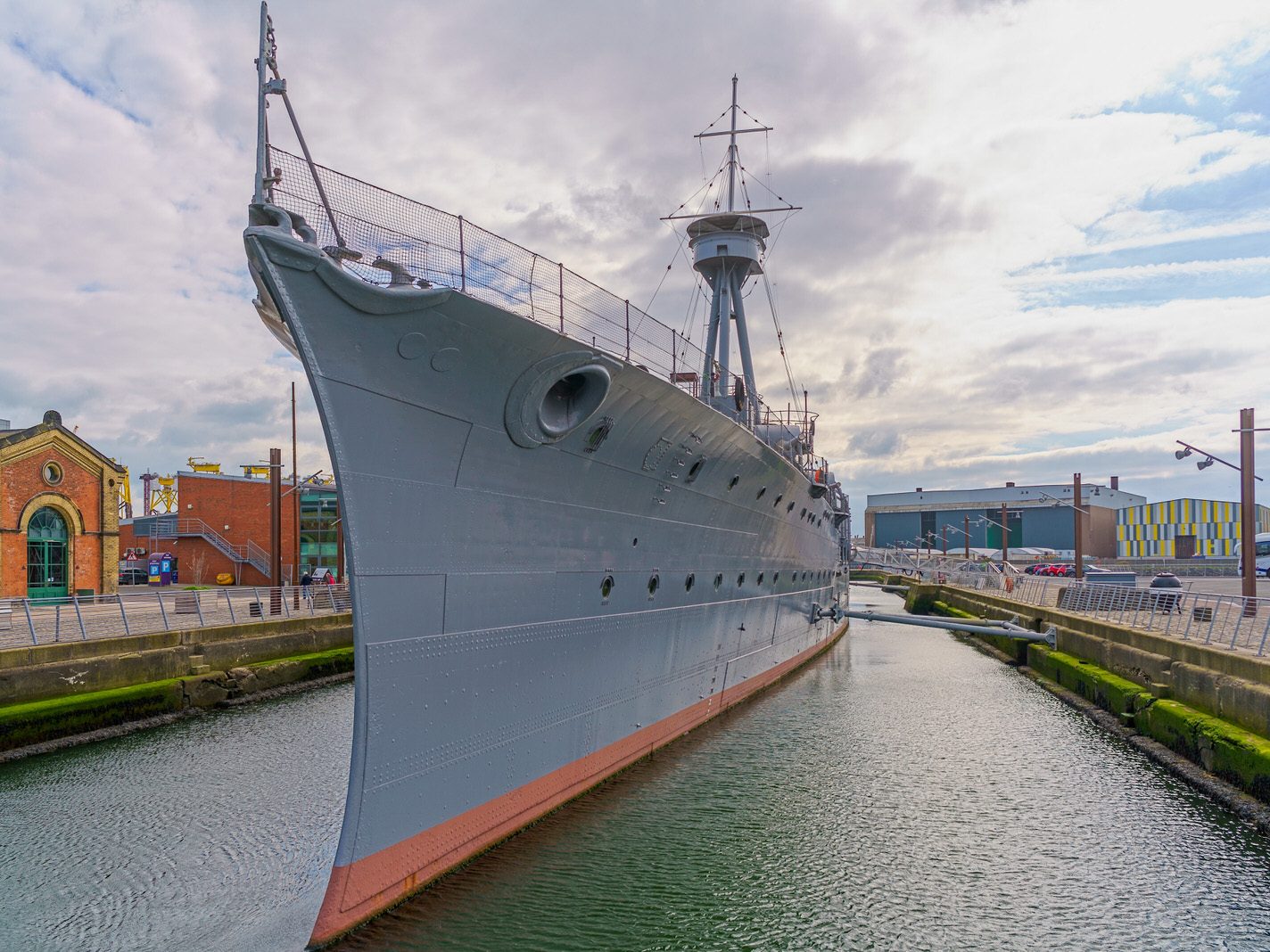 HMS CAROLINE IS AN ATTRACTIVE SHIP [NOW A MUSEUM SHIP AT ALEXANDRA DOCK IN BELFAST]-224596-1