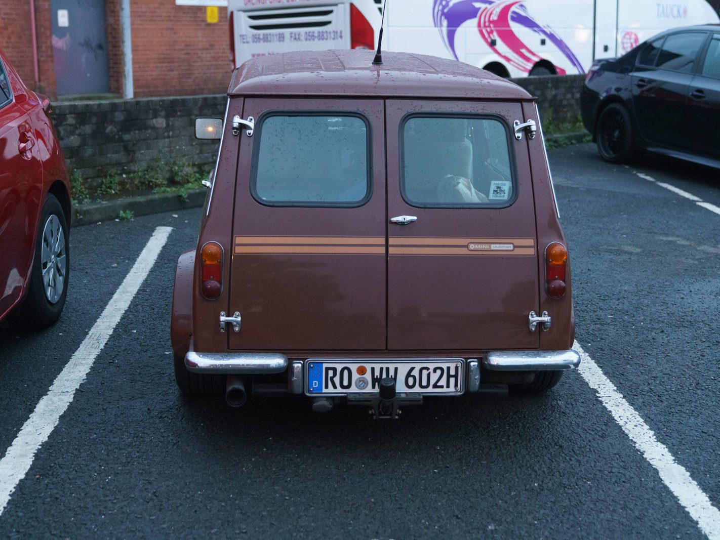 A VINTAGE MINI CLUBMAN [PHOTOGRAPHED IN MAY 2017 IN BELFAST] 003