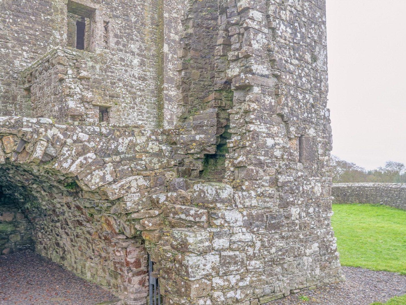 BECTIVE ABBEY WHICH I VISITED LAST CHRISTMAS [THERE WERE NO OTHER VISITORS AS IT WAS A VERY WET DAY]--225251-1