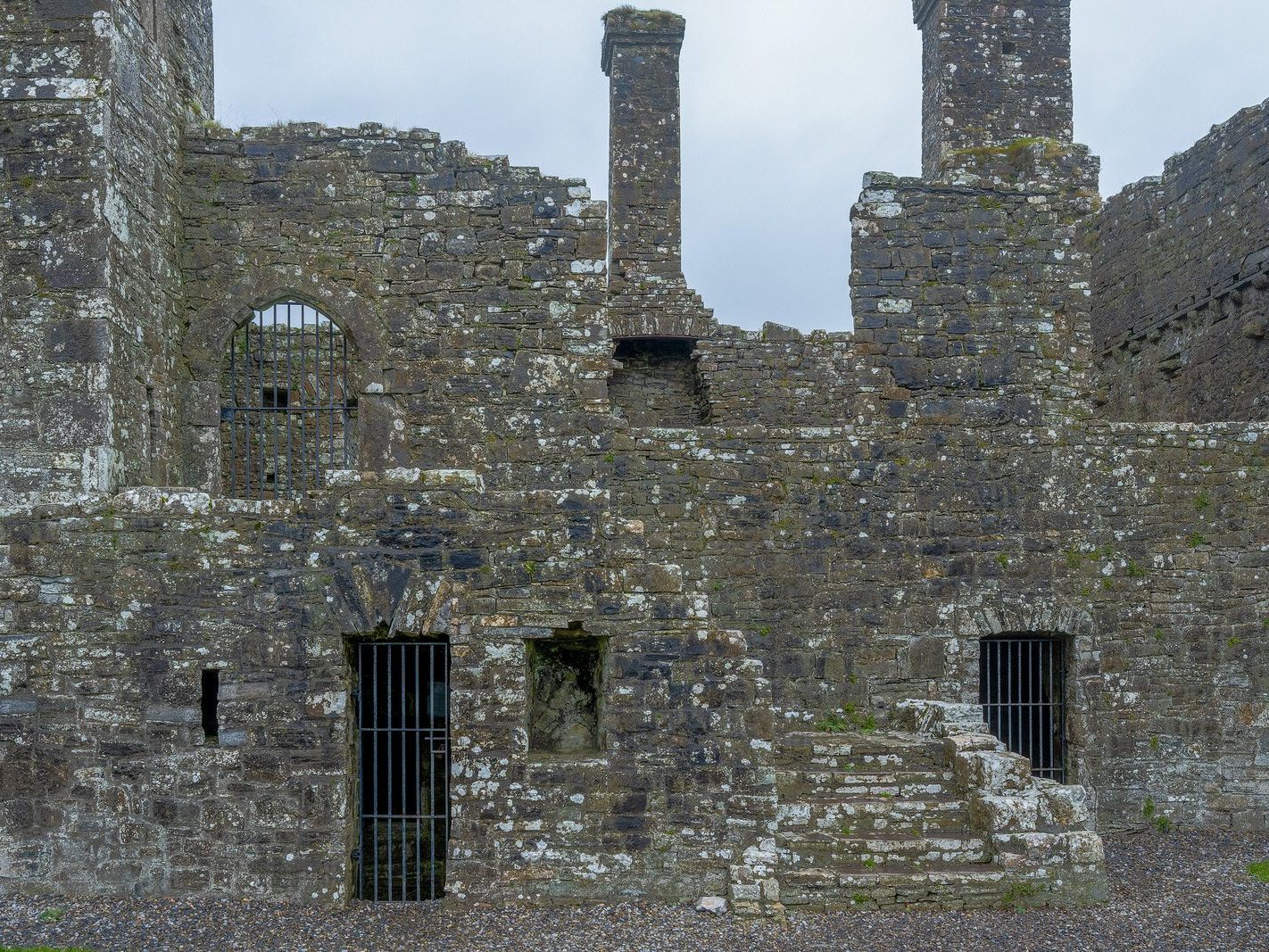 BECTIVE ABBEY WHICH I VISITED LAST CHRISTMAS [THERE WERE NO OTHER VISITORS AS IT WAS A VERY WET DAY]--225258-1