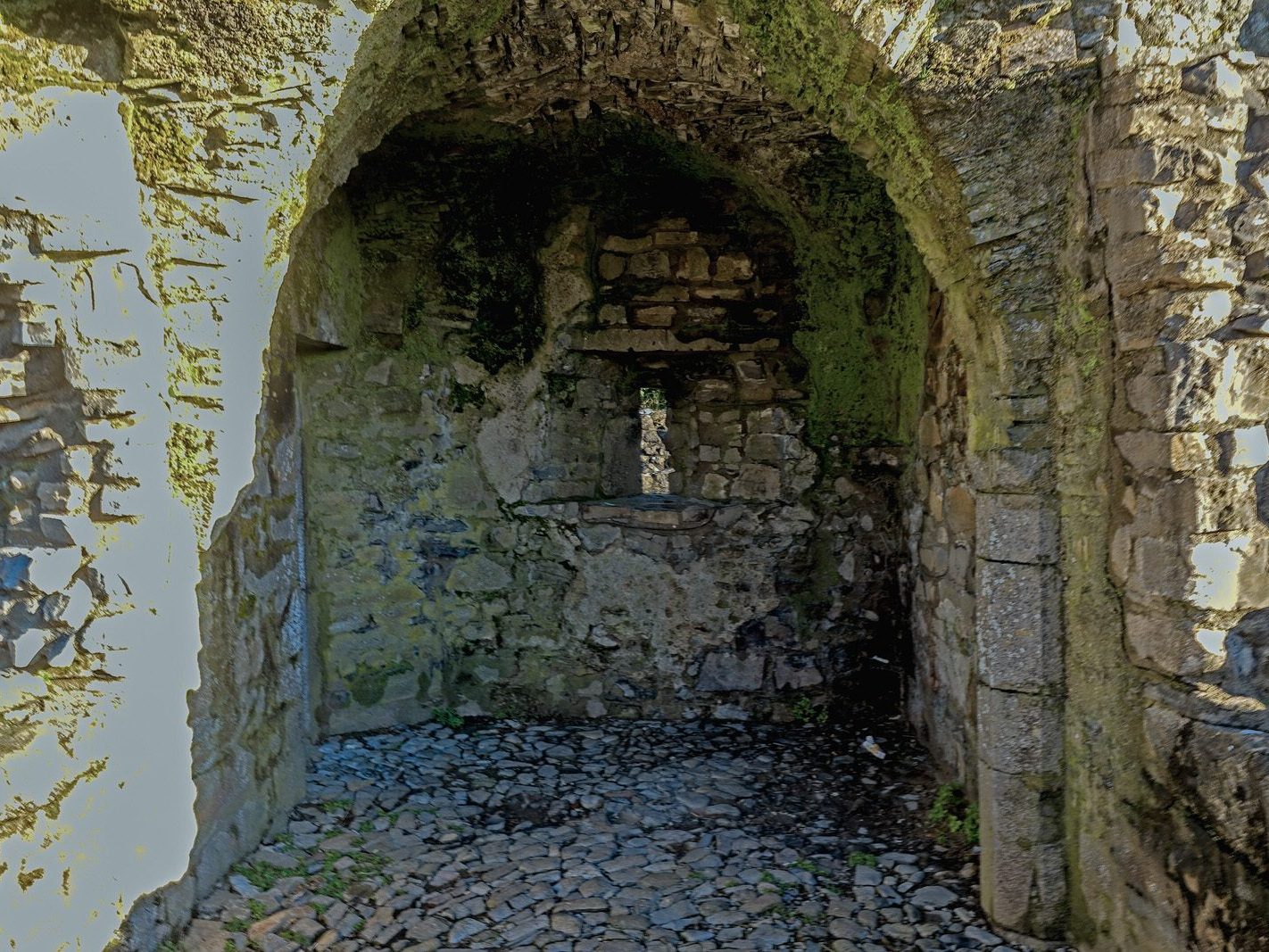 THE PRIORY OF SAINT JOHN THE BAPTIST [PHOTOGRAPHED ON SAINT STEPHEN'S DAY 2022]-225185-1
