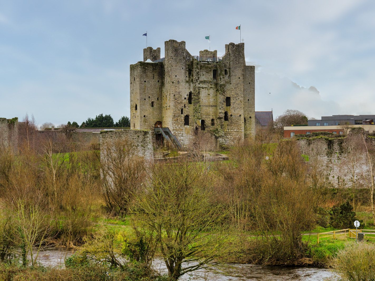 TRIM CASTLE AS SEEN FROM THE NORTH SIDE OF THE BOYNE [CHRISTMAS DAY 2023]-226485-1