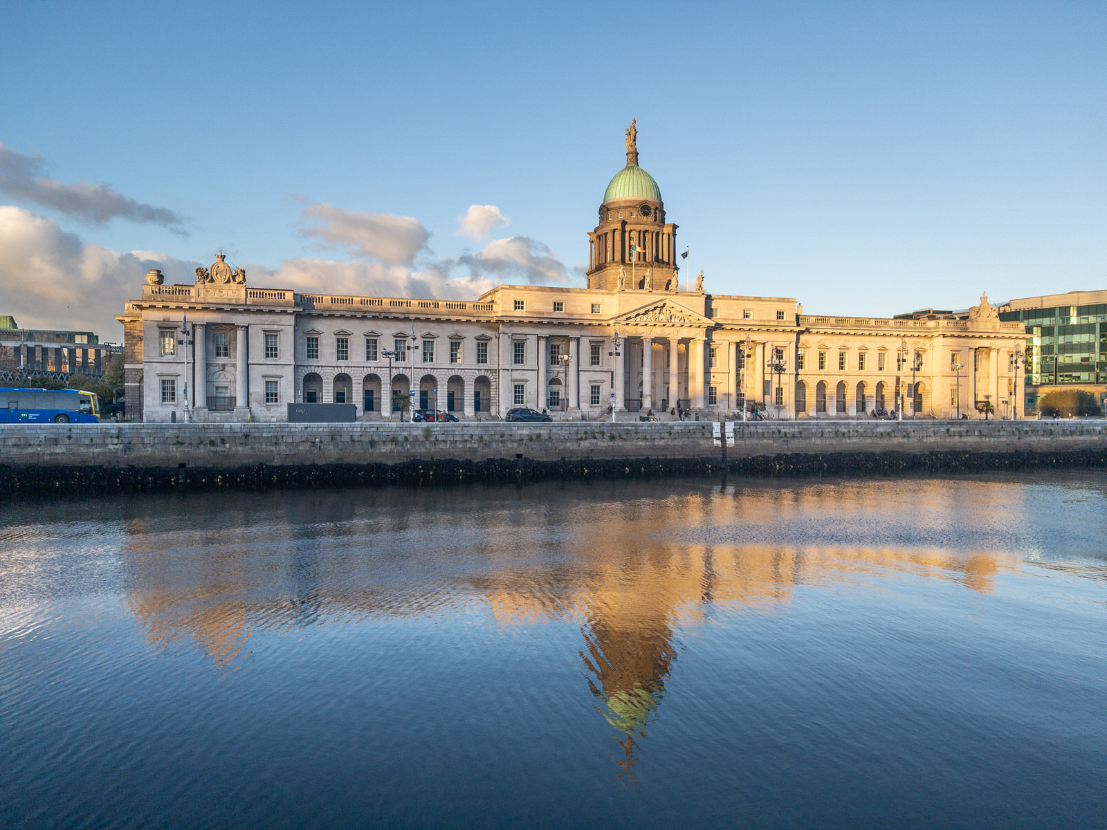 CUSTOM HOUSE OF LIFFEY QUAYS 002