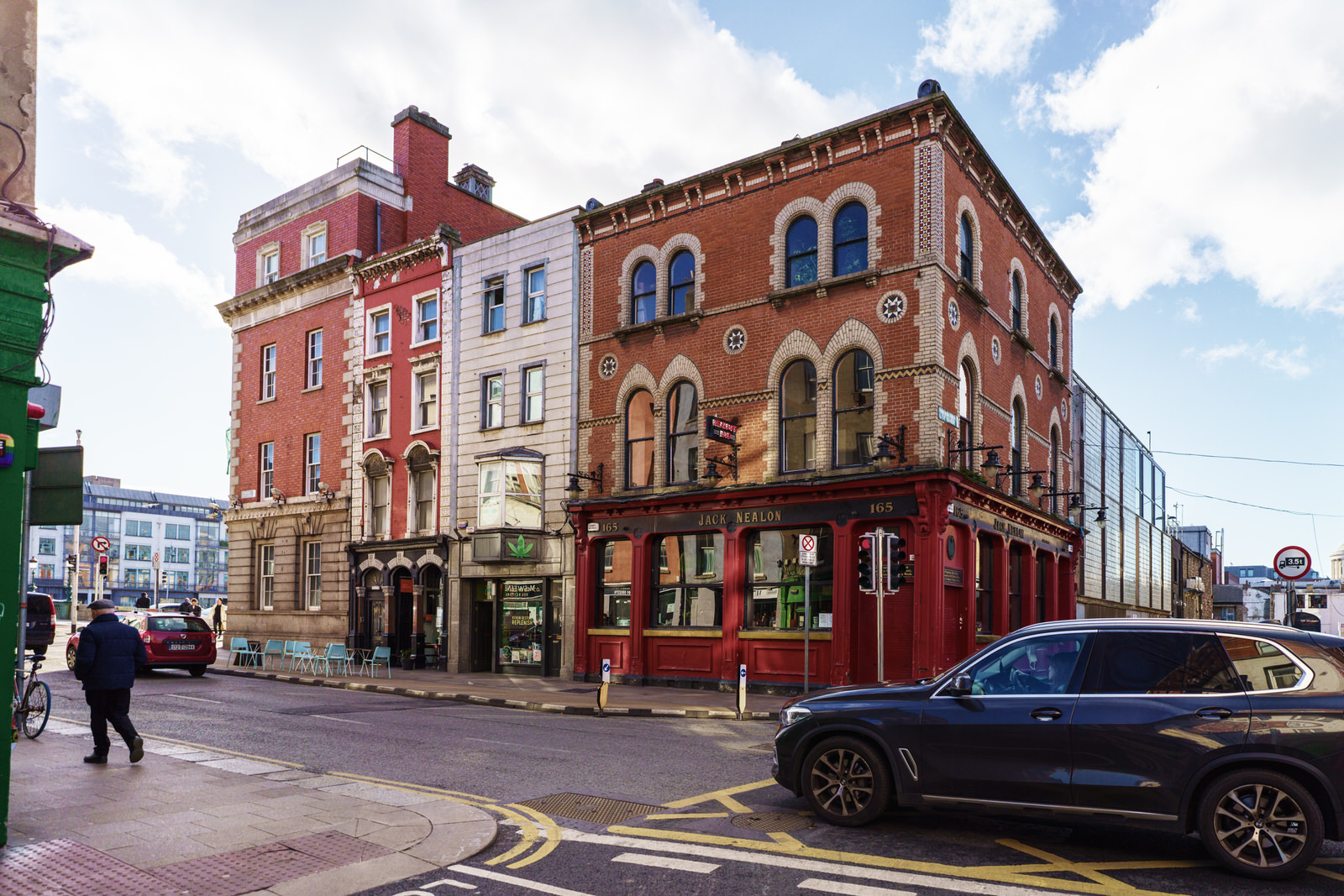 JACK NEALONS PUB ON CAPEL STREET