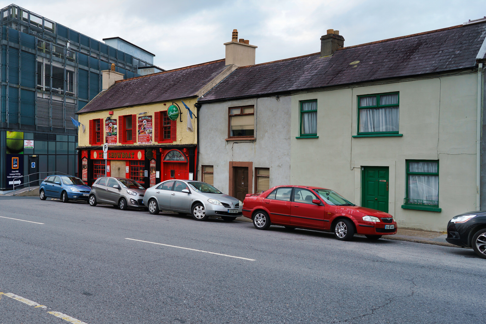 THE SHOWBOAT PUB IN WATERFORD 002