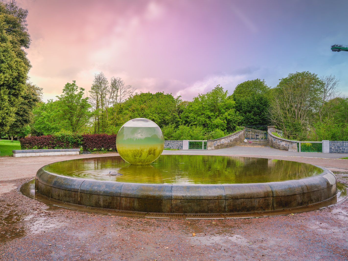 AN INTERESTING WATER FEATURE IN THE WATERFORD PEOPLES PARK 006