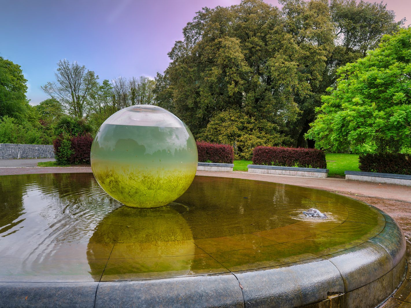AN INTERESTING WATER FEATURE IN THE WATERFORD PEOPLES PARK 003