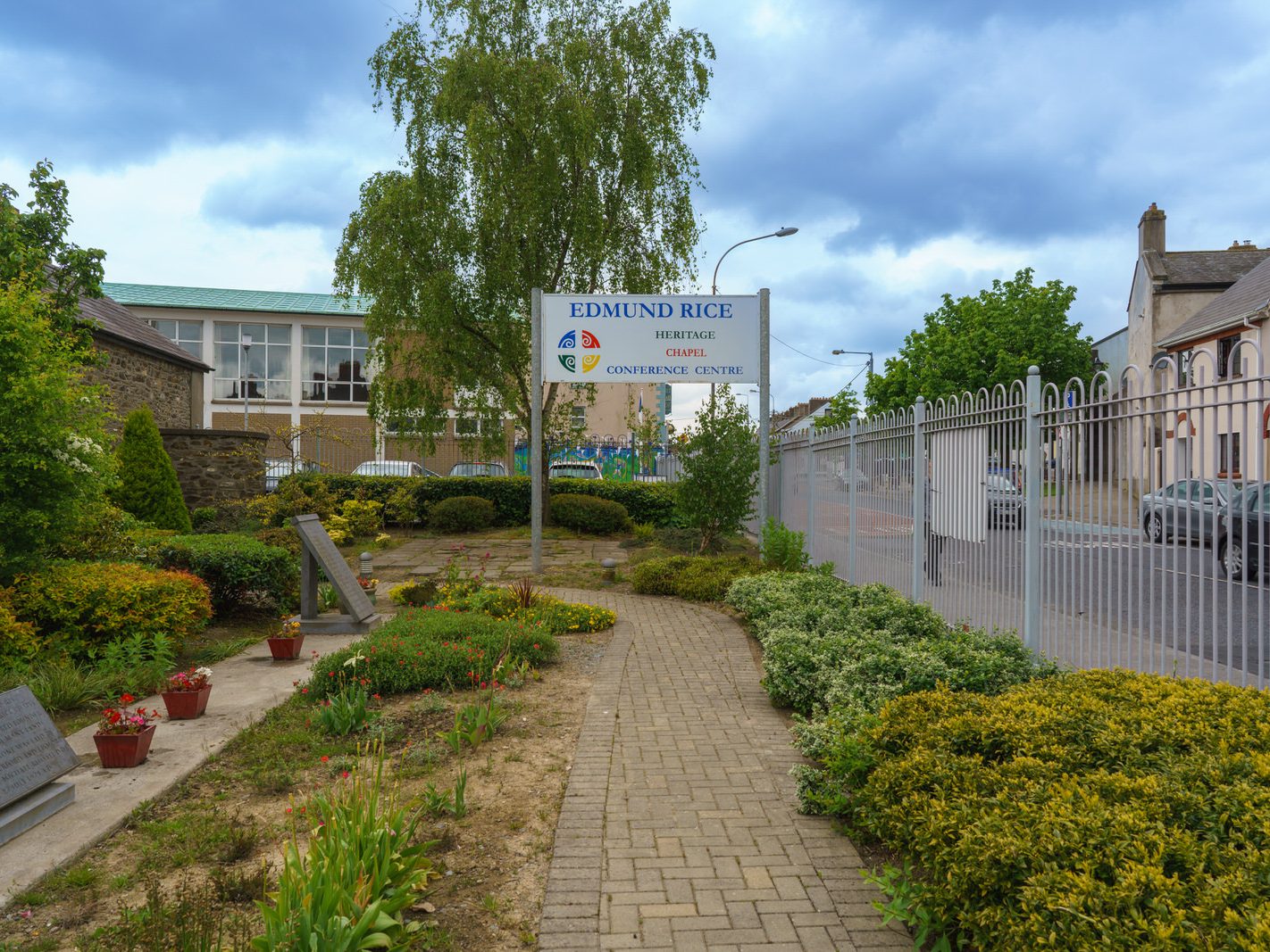 CBS SCHOOL AND EDMOND RICE CENTRE 006