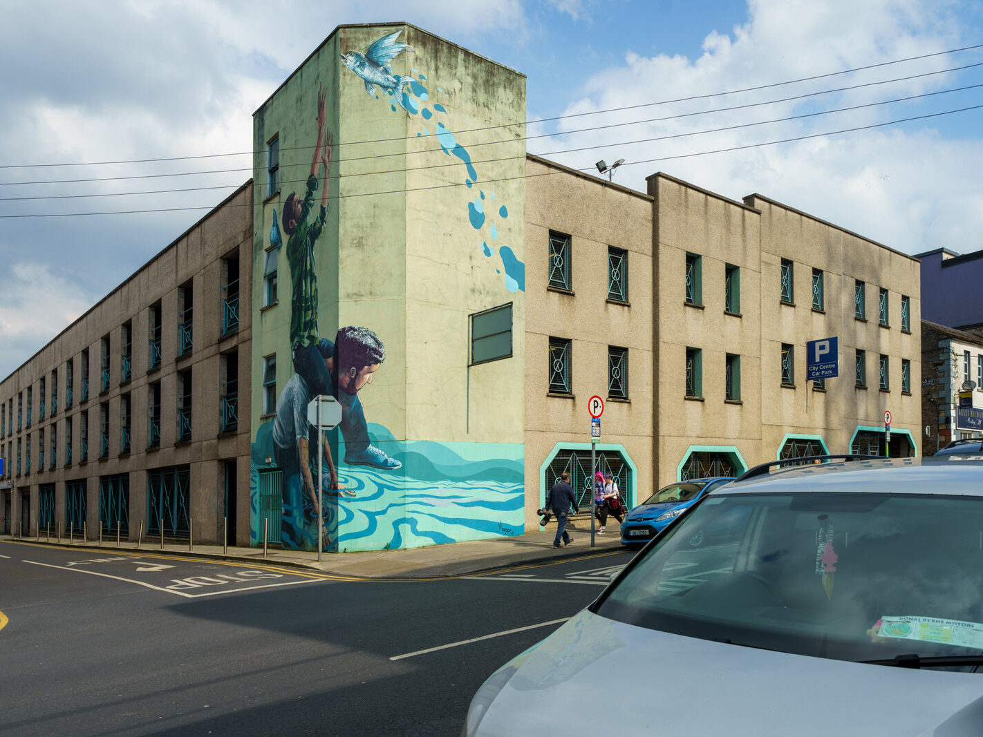 THE FISHERMEN MURAL BY FINTAN McGEE [AT THE CORNER OF ANNE STREET AND ROCHES STREET LIMERICK]-244681-1