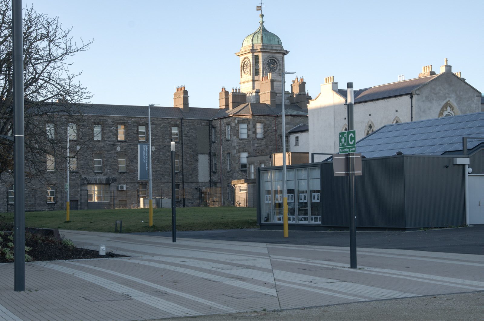 A SUNNY BUT VERY COLD DAY AT THE GRANGEGORMAN UNIVERSITY CAMPUS 049