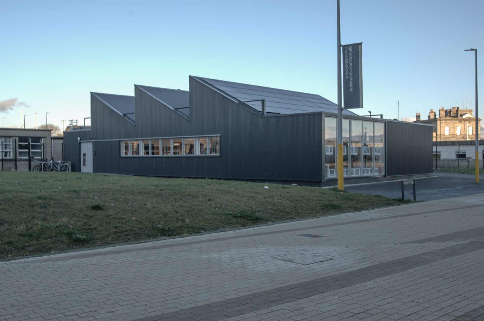 A SUNNY BUT VERY COLD DAY AT THE GRANGEGORMAN UNIVERSITY CAMPUS 040