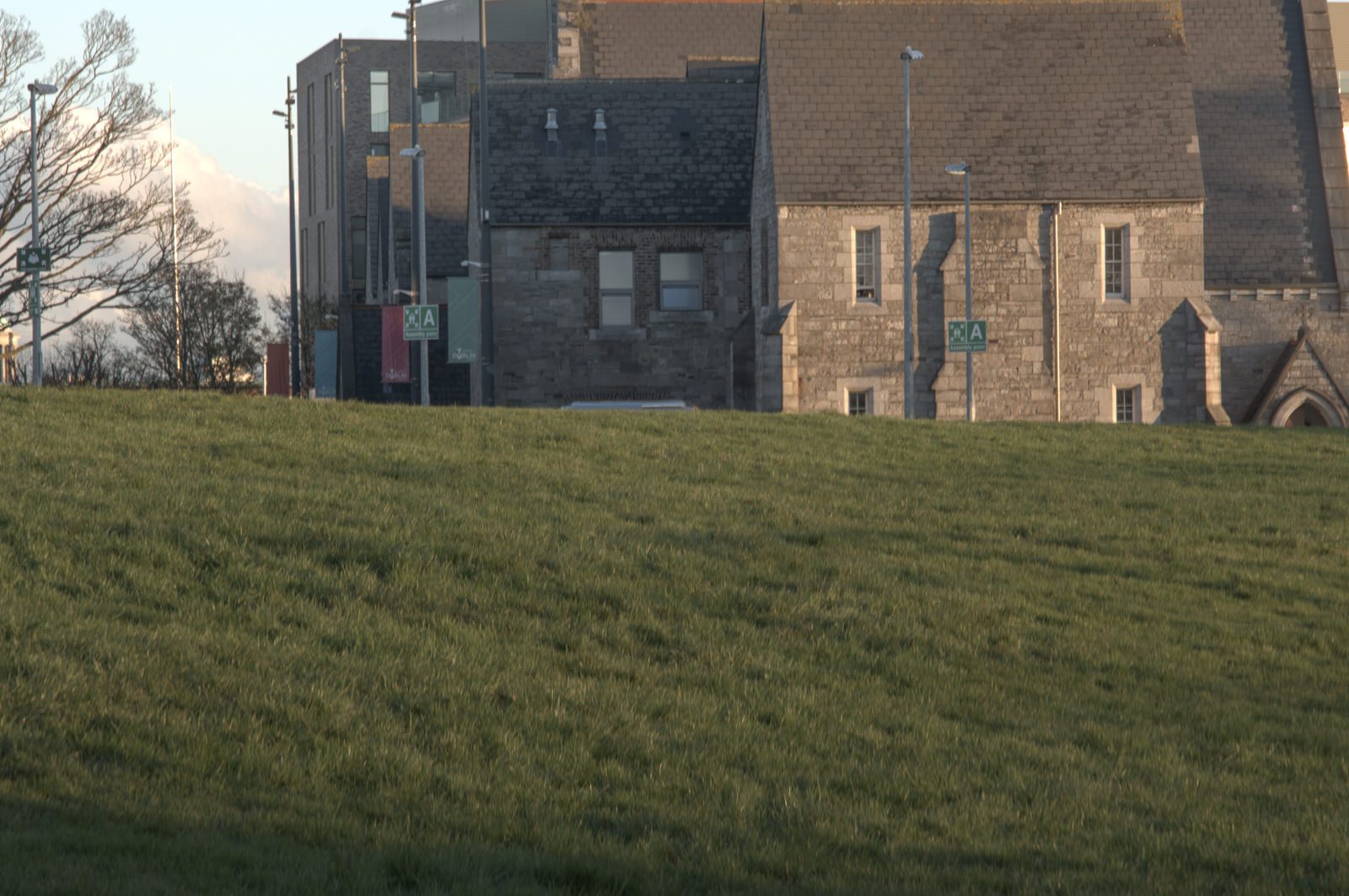 A SUNNY BUT VERY COLD DAY AT THE GRANGEGORMAN UNIVERSITY CAMPUS 021