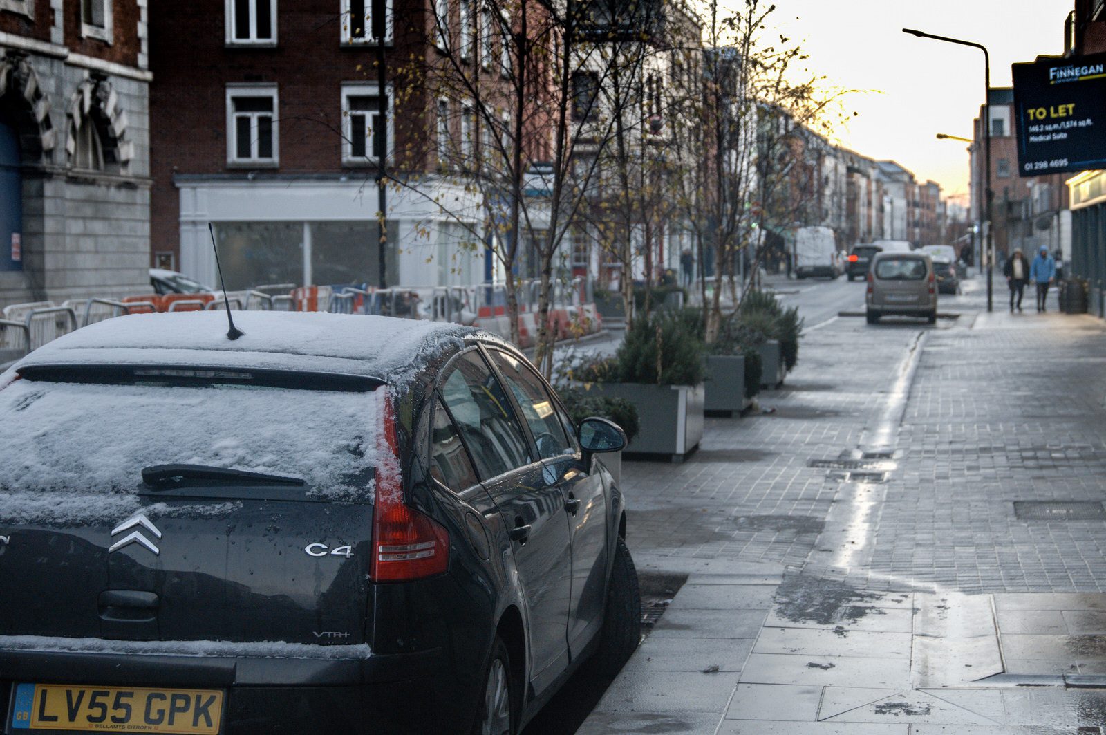 ROAD AND FOOTPATHS WERE SLIPPY BECAUSE OF ICE 003