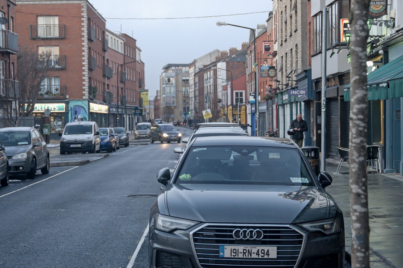 ROAD AND FOOTPATHS WERE SLIPPY BECAUSE OF ICE 019