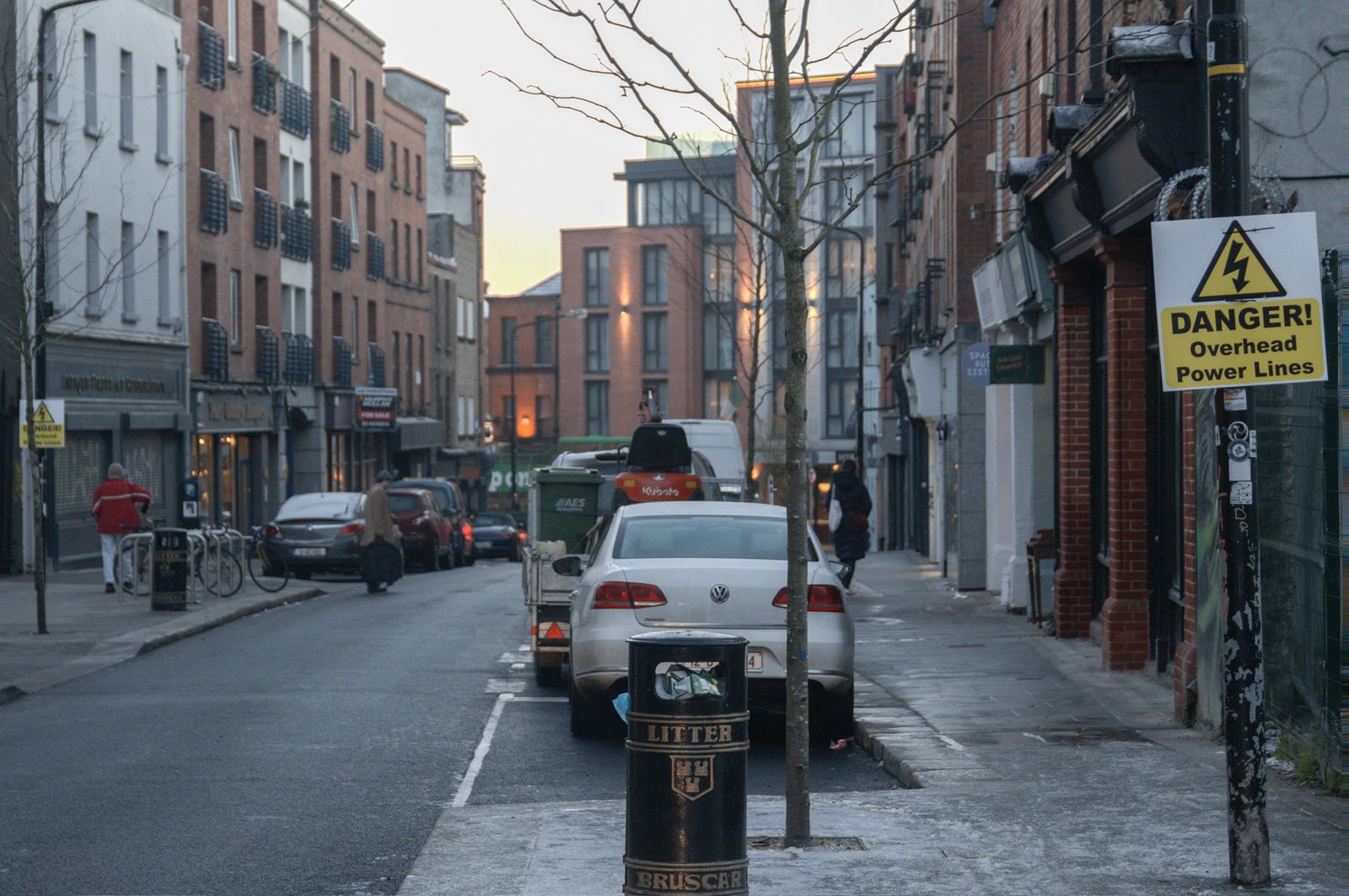 ROAD AND FOOTPATHS WERE SLIPPY BECAUSE OF ICE 026