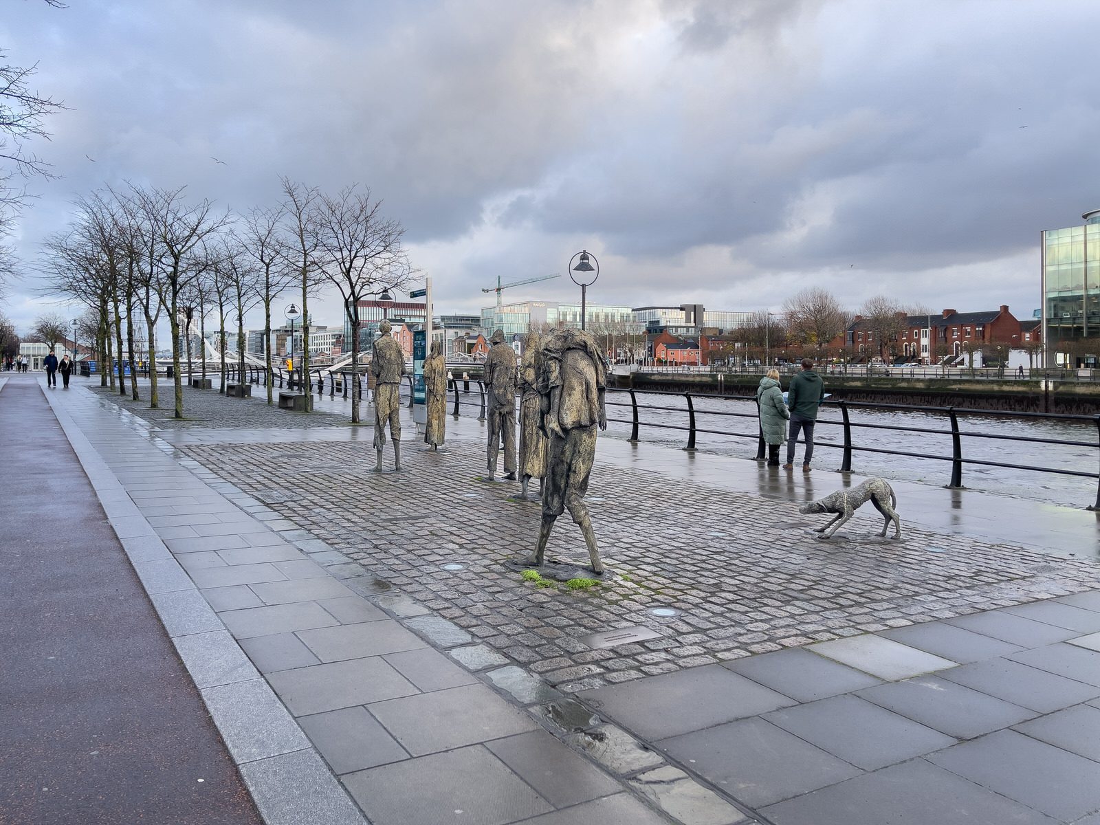 THE FAMINE MEMORIAL  004