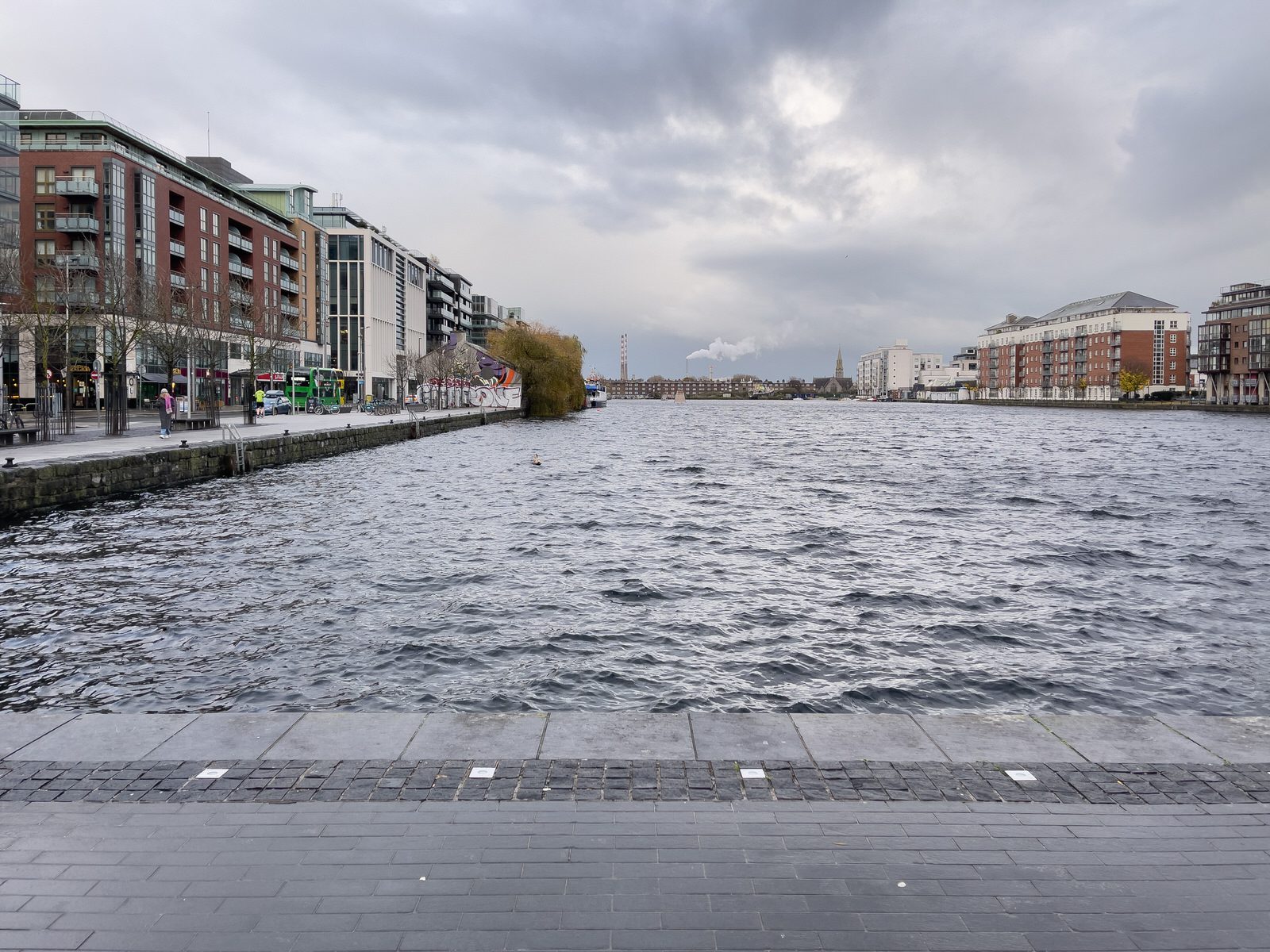 GRAND CANAL SQUARE IN DUBLIN DOCKLANDS AT CHRISTMAS 2022 013