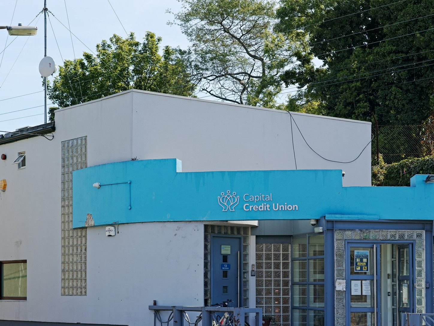 SANDYMOUNT CREDIT UNION - NOW CAPITAL CREDIT UNION [I LIKE THIS BUILDING] 003