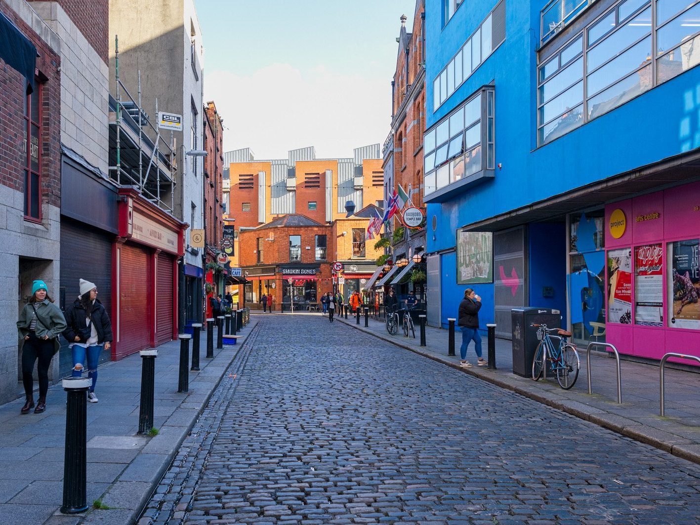 ESSEX STREET AND NEARBY AND THE ELEPHANT STORY [TEMPLE BAR AREA OF DUBLIN] 005