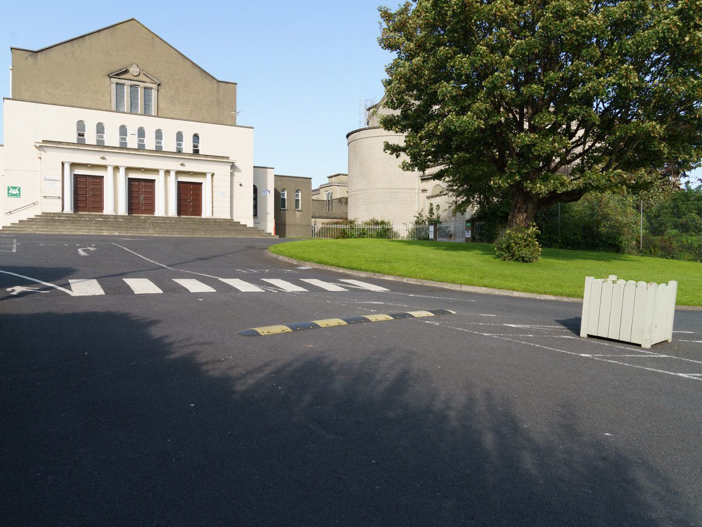 HOLY CROSS COLLEGE - ALSO KNOWN AS CLONLIFFE COLLEGE [THIS HAS CEASED SINCE MY LAST VISIT IN 2014] 016