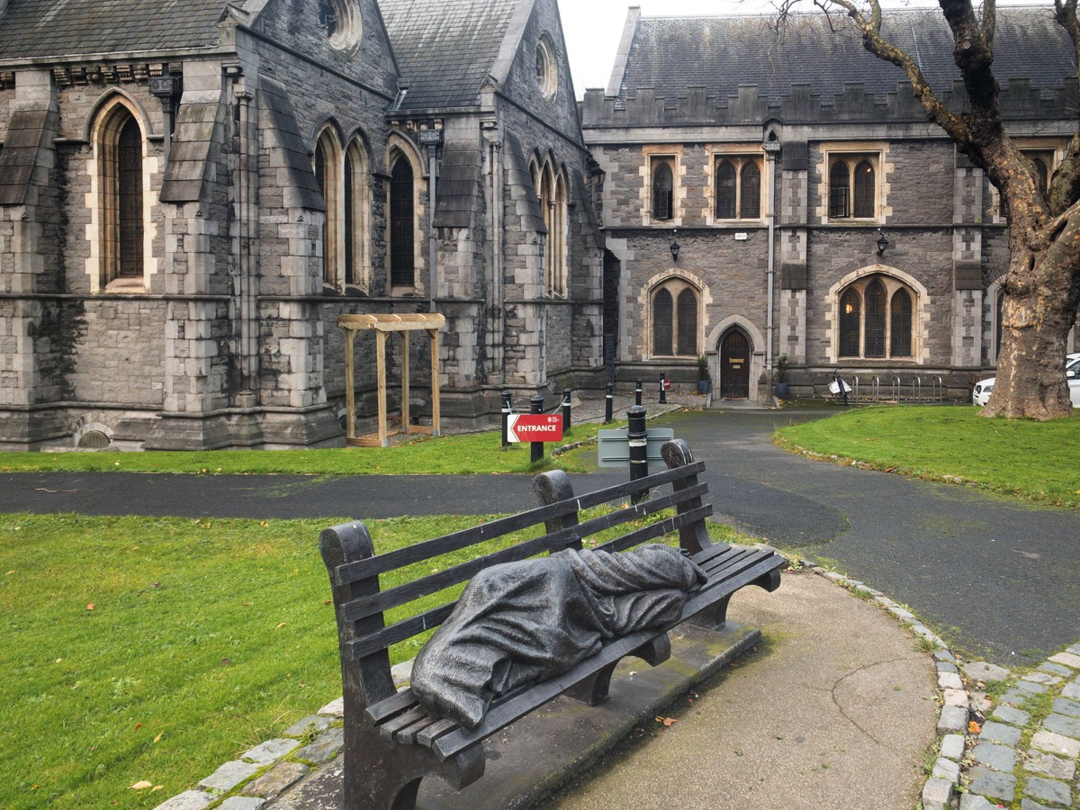 CHRIST CHURCH CATHEDRAL  ON A VERY COLD FOGGY DAY 003