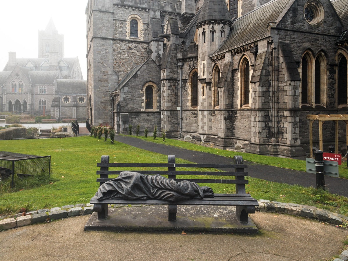 CHRIST CHURCH CATHEDRAL  ON A VERY COLD FOGGY DAY 004