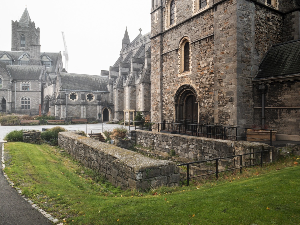 CHRIST CHURCH CATHEDRAL  ON A VERY COLD FOGGY DAY 005