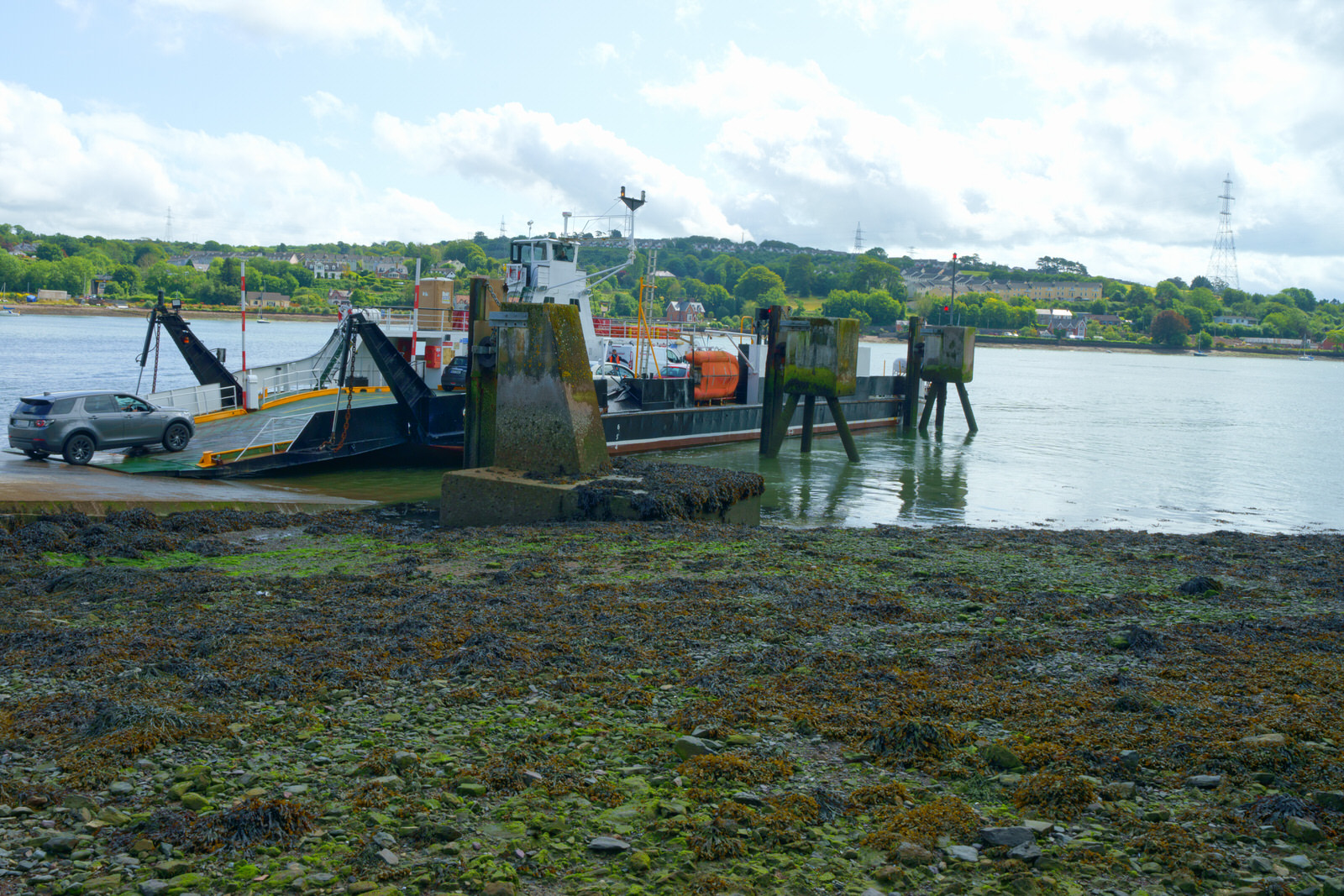 CROSS RIVER FERRY SERVICE IN CORK [GLENBROOK AND CARRIGALOE]
 011