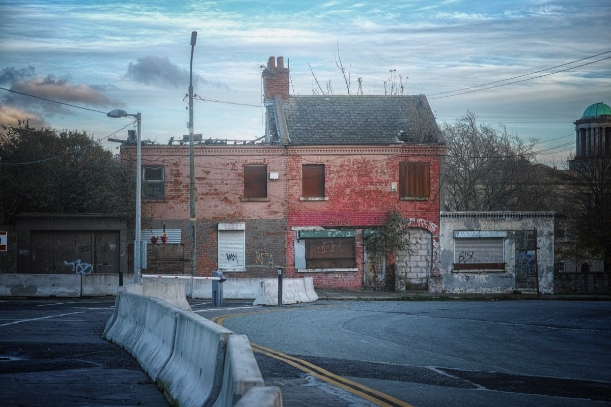 HARBOUR HOUSE AND NEARBY 004