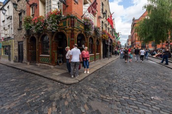  TEMPLE BAR 